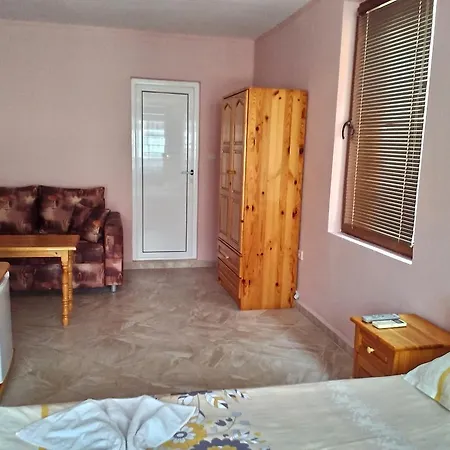 Къща за гости диамант