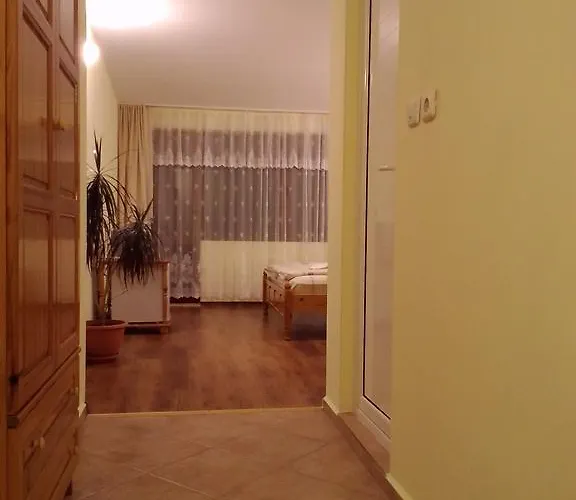 招待所 钻石旅馆 2*